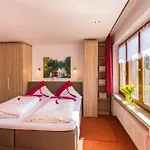 Διαμέρισμα Gaestehaus Wolfgang Taubensee -3- *